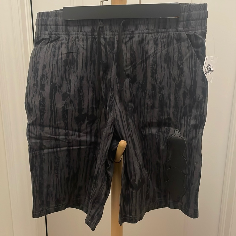 Brand New Disney Theme Park Villains Shorts Unisex Size Small